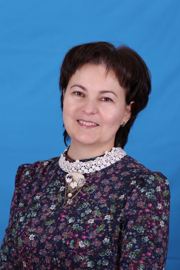 Муратова Оксана Александровна.