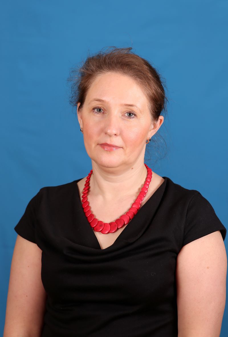 Шарова Елена Анатольевна.